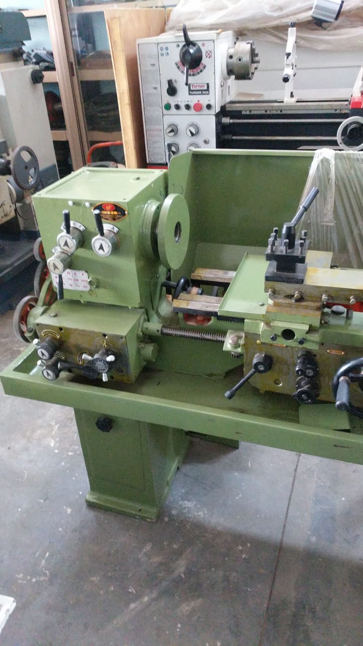 light-duty-lathe-machine